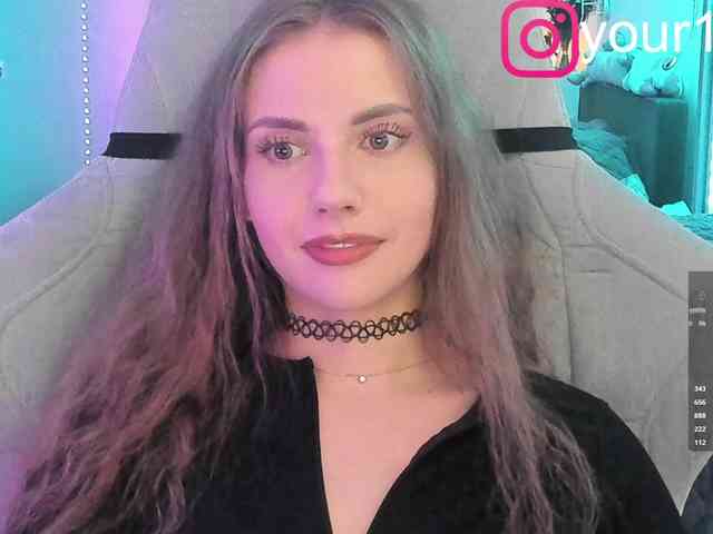 VikkiExtraCheese webcam