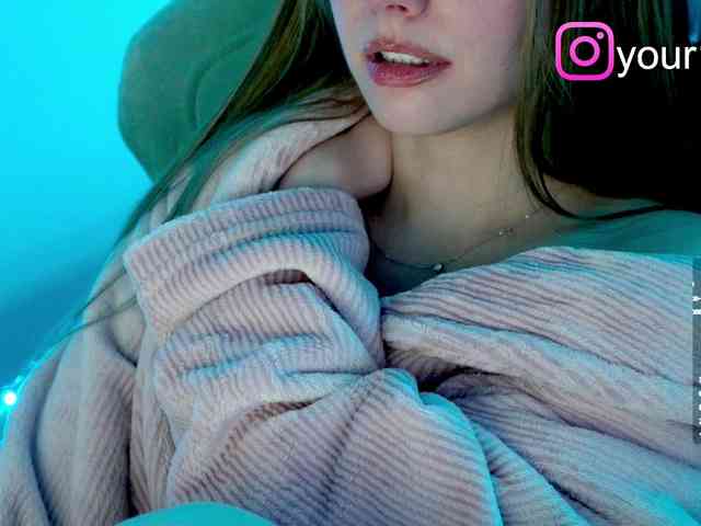 VikkiExtraCheese webcam