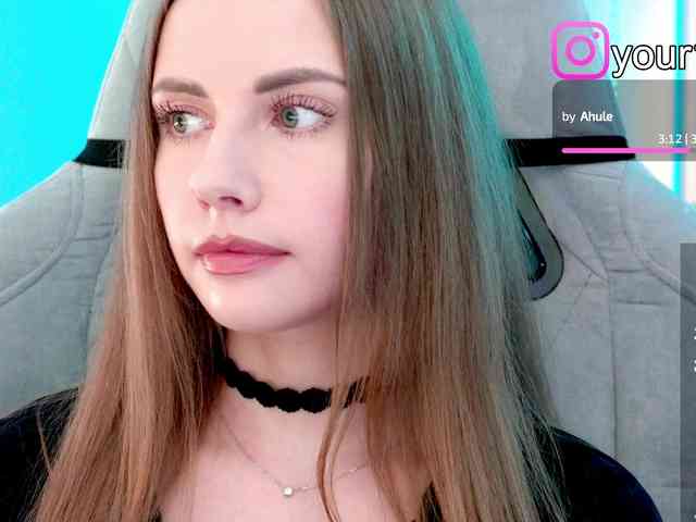 VikkiExtraCheese webcam