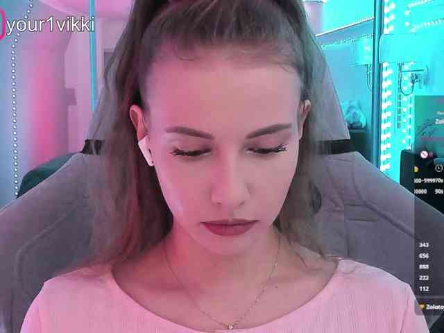 VikkiExtraCheese webcam