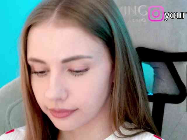 VikkiExtraCheese webcam