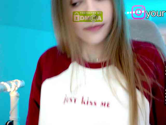 VikkiExtraCheese webcam
