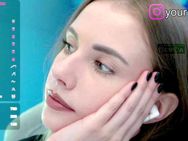 VikkiExtraCheese webcam