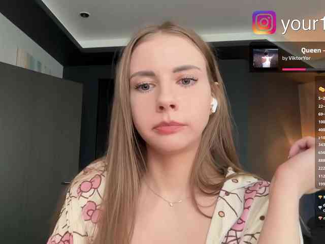 VikkiExtraCheese webcam