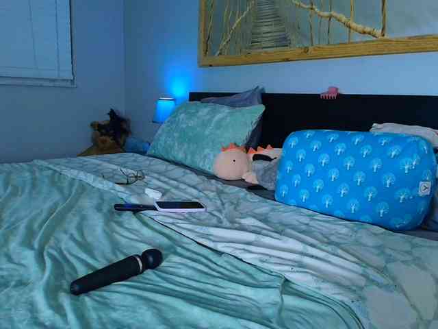 2KinkyMilf Live Webcam on BongaCams