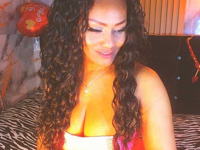 blackambar's BongaCams show and profile