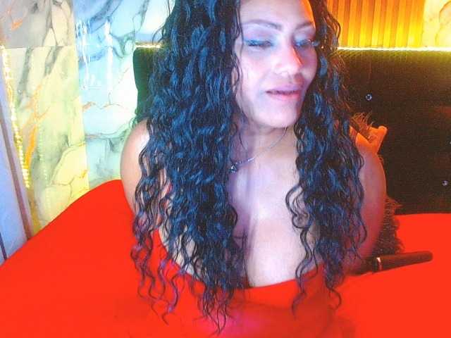 blackambar's BongaCams show and profile