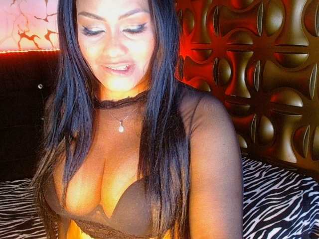 blackambar's BongaCams show and profile