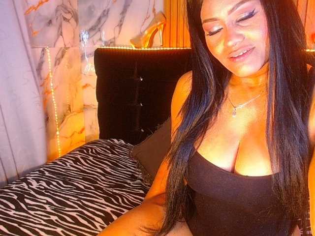 blackambar's BongaCams show and profile