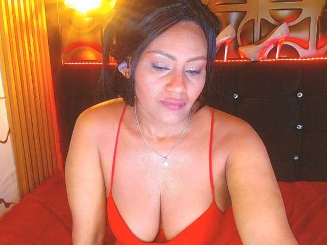 blackambar's BongaCams show and profile