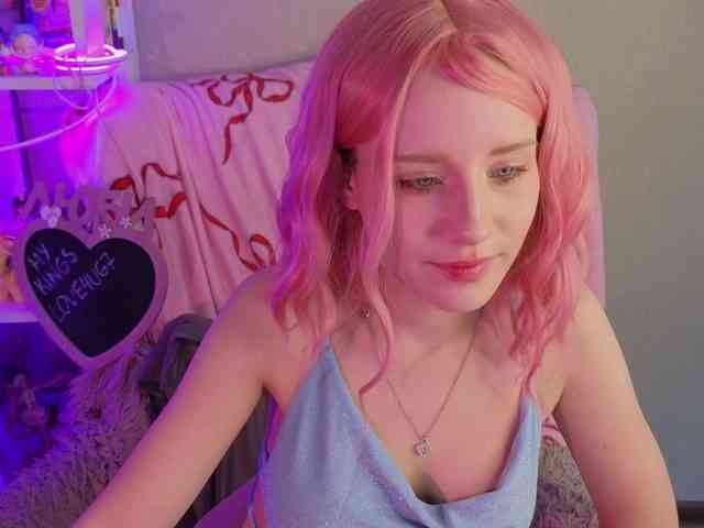 plushsara webcam