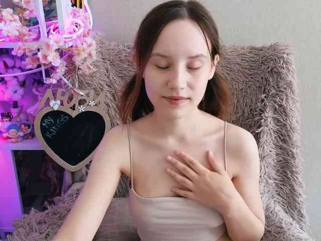 plushsara webcam