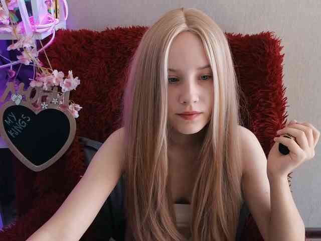 nude amateur Plushsara