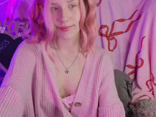 plushsara webcam