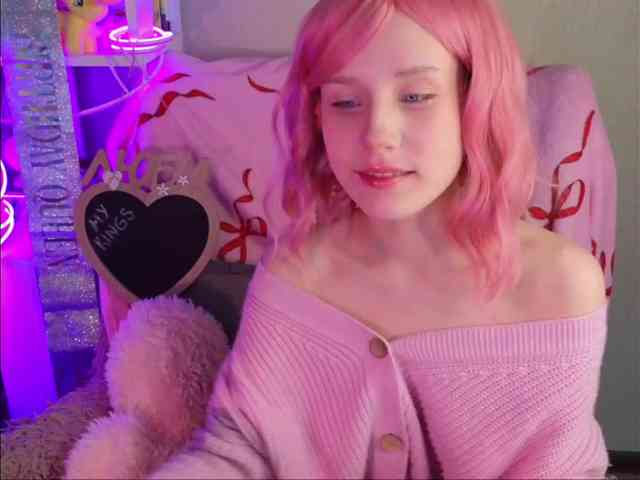 plushsara webcam