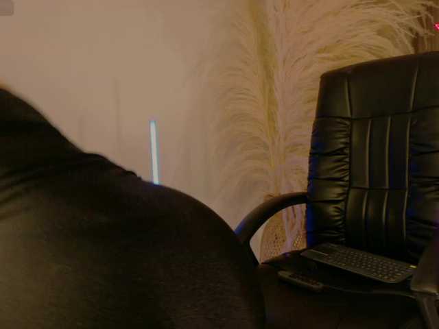 LindseyMoss's BongaCams show and profile