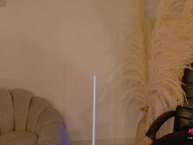 LindseyMoss's BongaCams show and profile