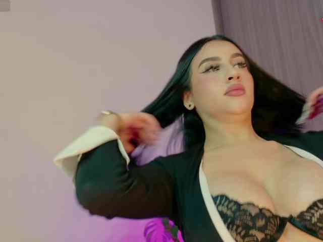 LindseyMoss LindseyMoss