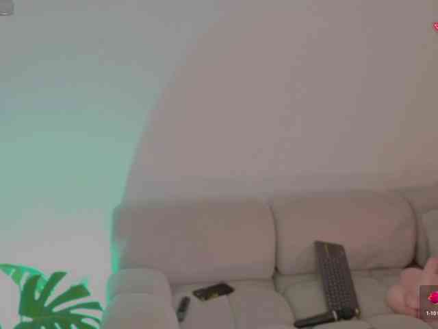 LindseyMoss LindseyMoss