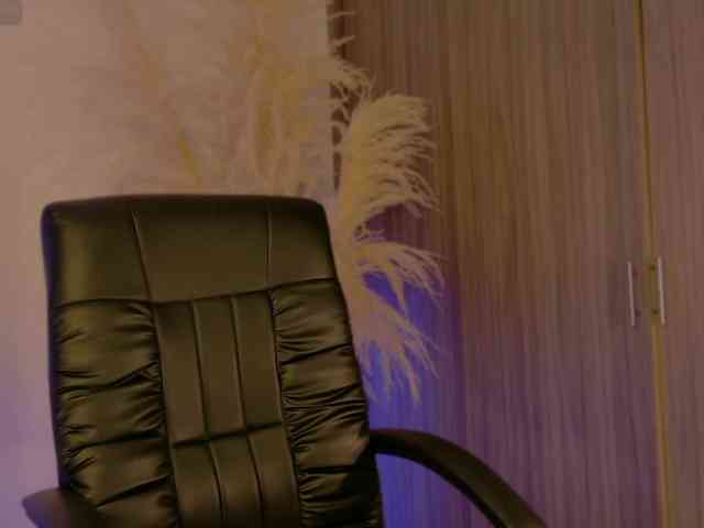 LindseyMoss LindseyMoss