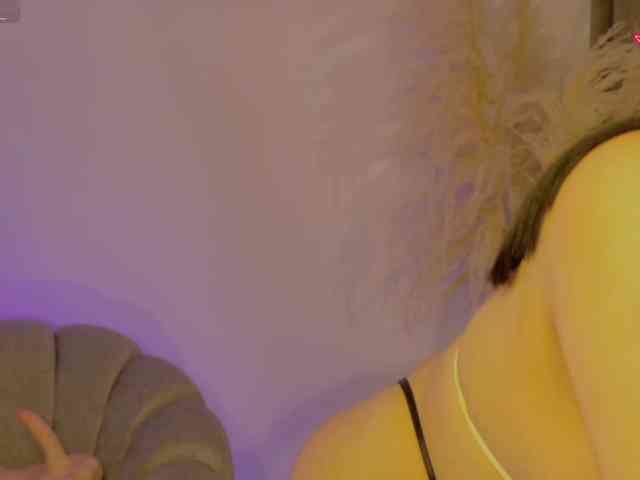 LindseyMoss LindseyMoss