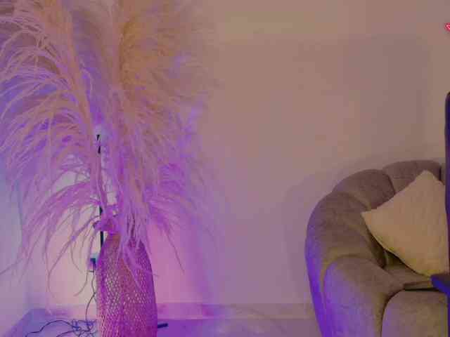 LindseyMoss LindseyMoss