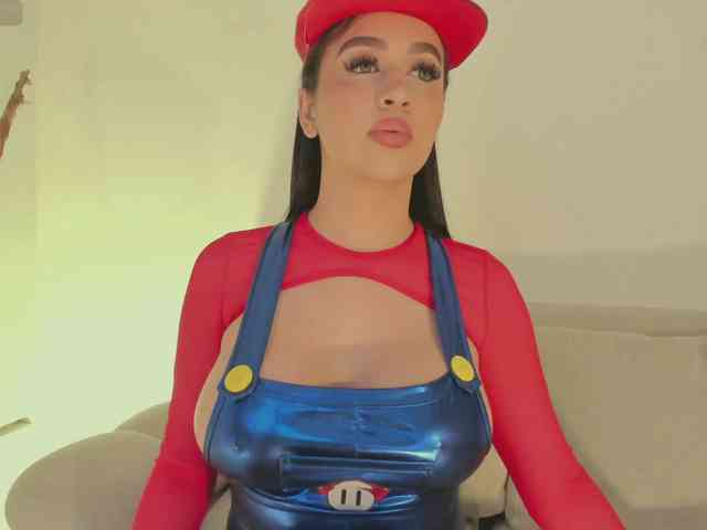 LindseyMoss LindseyMoss