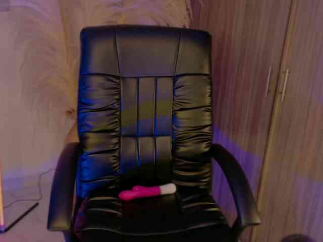 LindseyMoss LindseyMoss