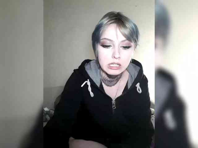 Molly-Lovely webcam