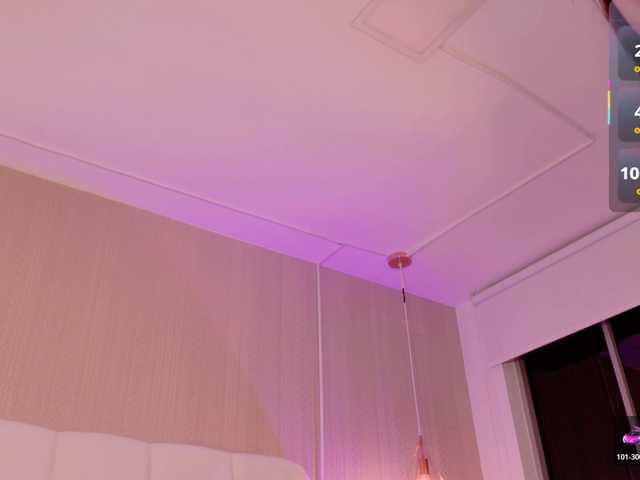 Mia-Starr's BongaCams show and profile