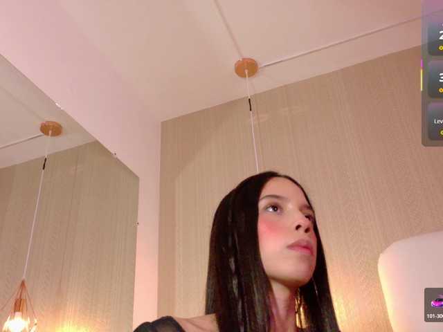 Mia-Starr's BongaCams show and profile