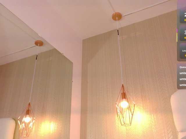 Mia-Starr's BongaCams show and profile