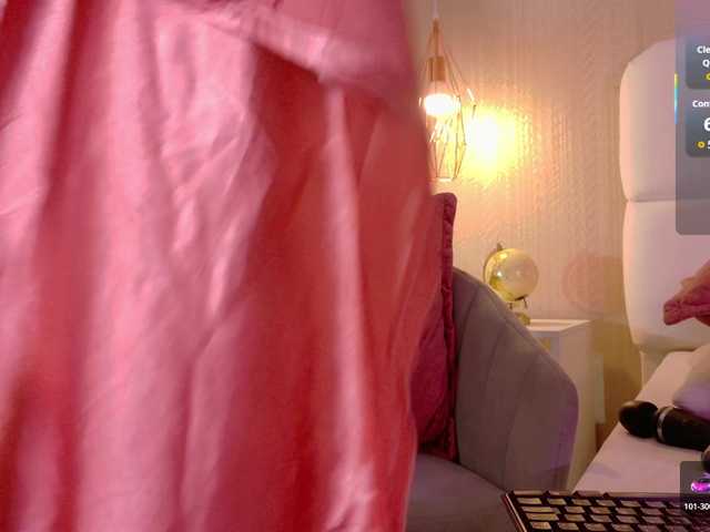 Mia-Starr's BongaCams show and profile