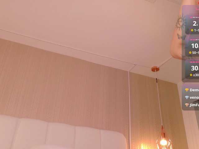 Mia-Starr's BongaCams show and profile