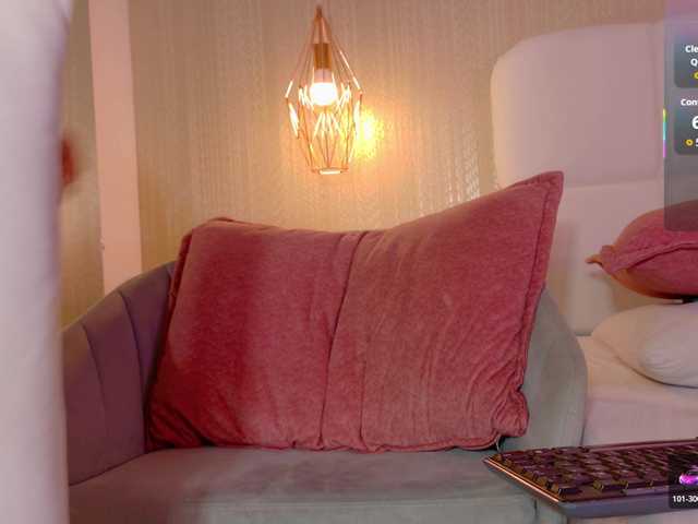 Mia-Starr's BongaCams show and profile