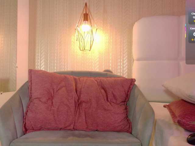 Mia-Starr's BongaCams show and profile