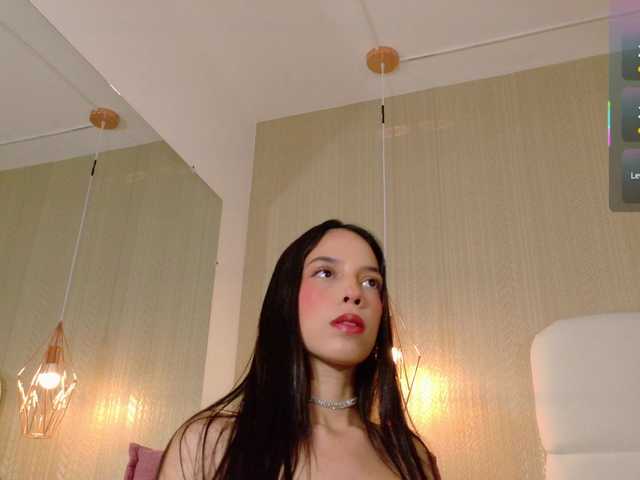 Mia-Starr's BongaCams show and profile
