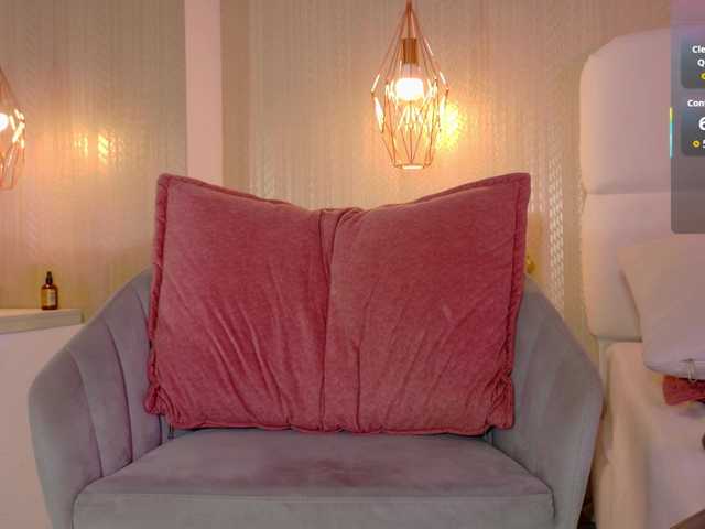 Mia-Starr's BongaCams show and profile