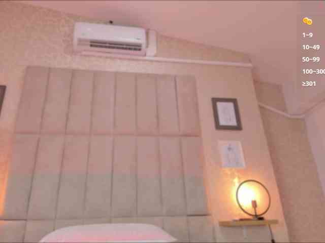 Mia-Starr webcam