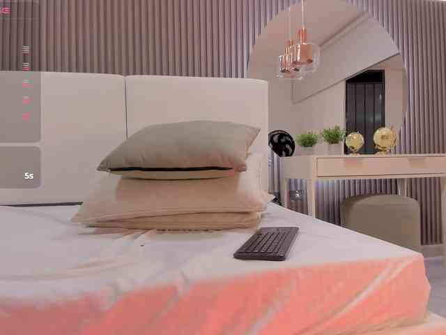 Mia-Starr webcam