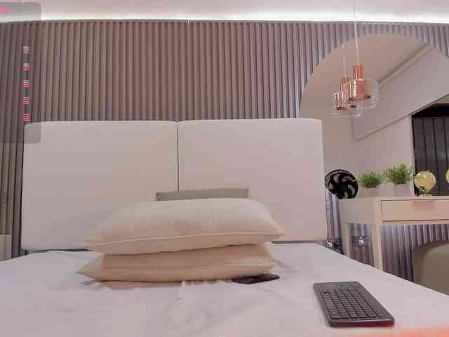 Mia-Starr webcam