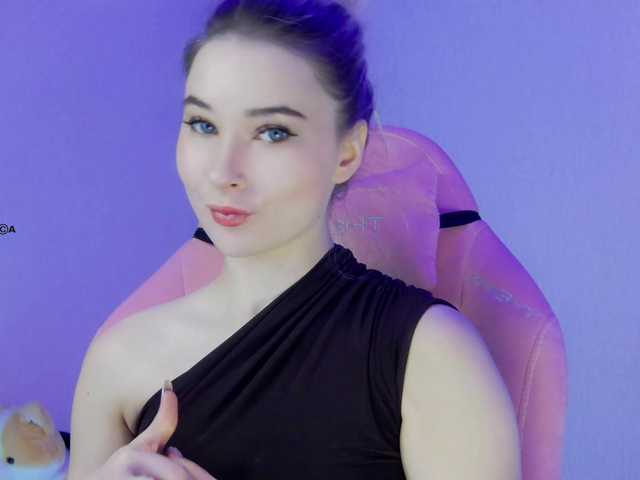 Hator's BongaCams show and profile