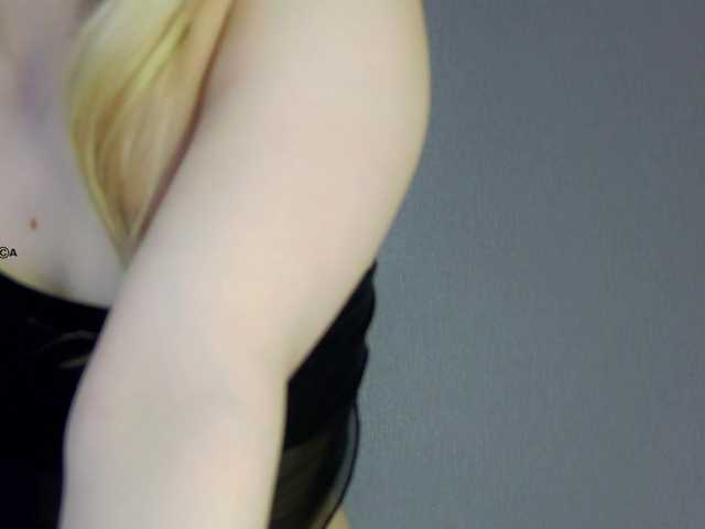 Hator's BongaCams show and profile