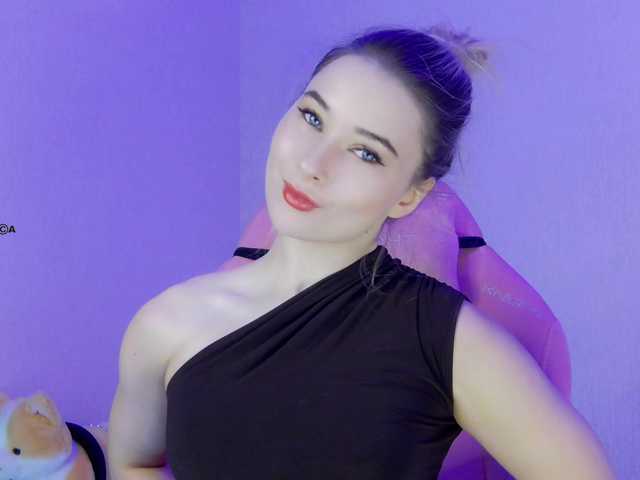 Hator's BongaCams show and profile