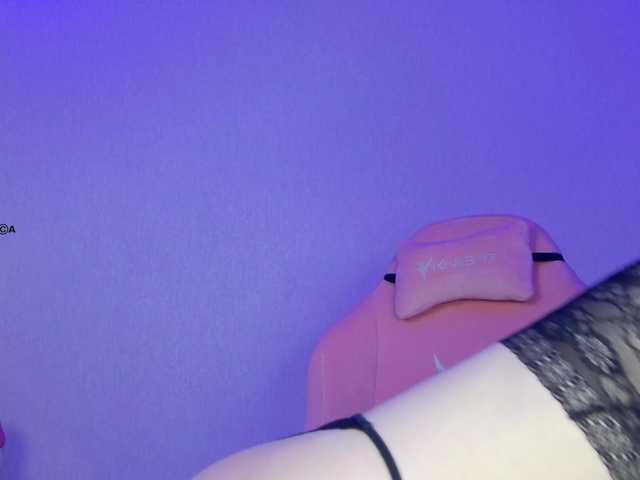 Hator's BongaCams show and profile