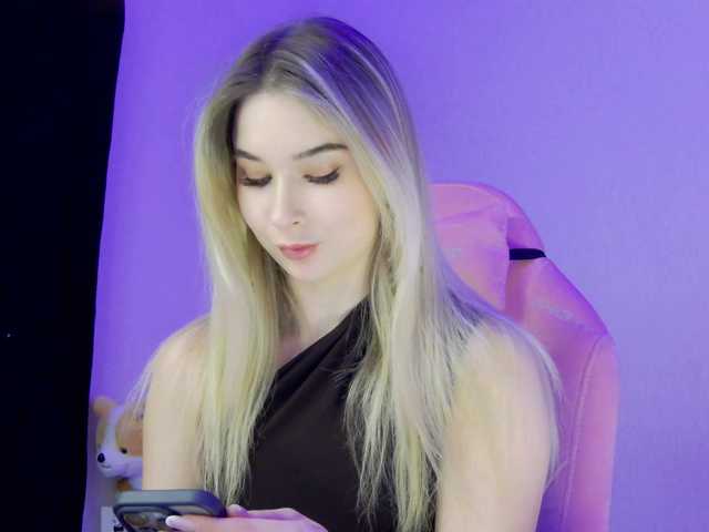 Hator's BongaCams show and profile