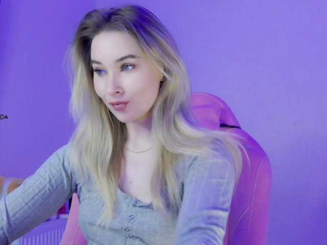 Hator's BongaCams show and profile