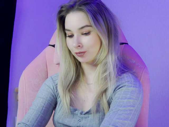 Hator's BongaCams show and profile