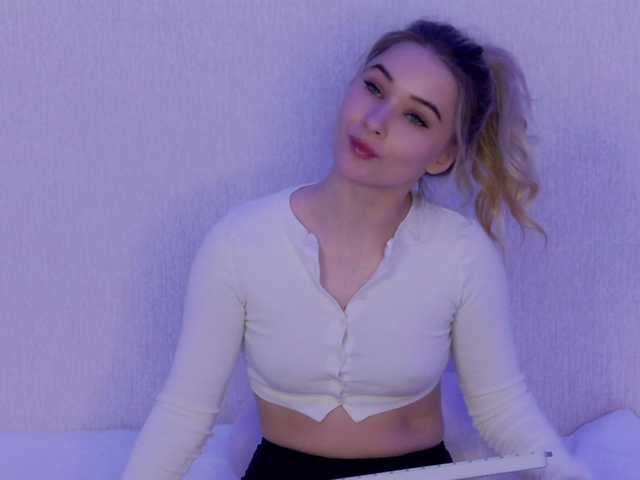 Hator's BongaCams show and profile