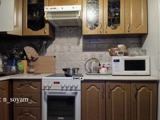 KikiSoHigh Porn Show